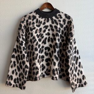H&M Black/Tan/Cream Leopard Print Wide Long Sleeve Knit Cozy Crewneck Sweater M
